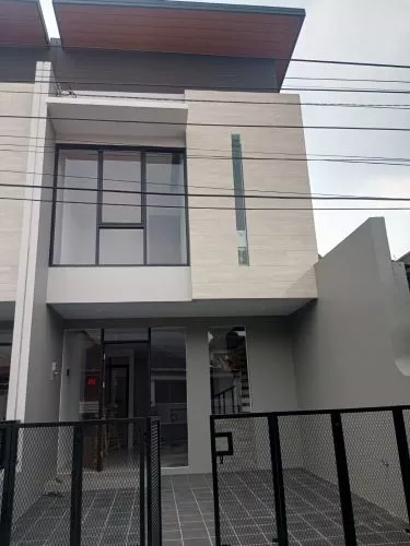 Hero Slide