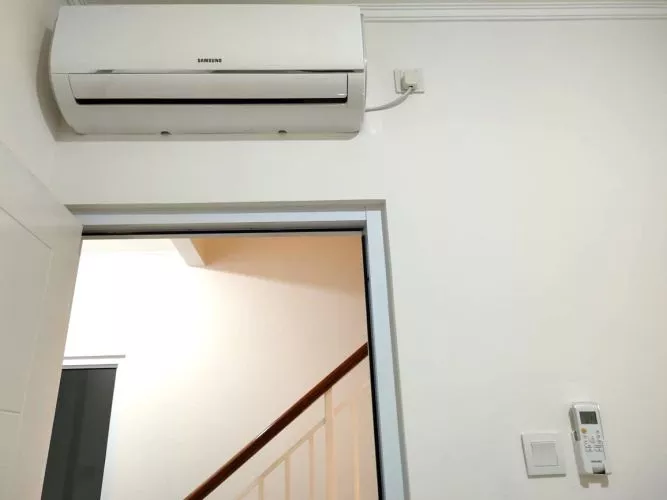 Hero Slide