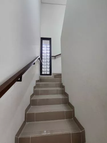 Hero Slide