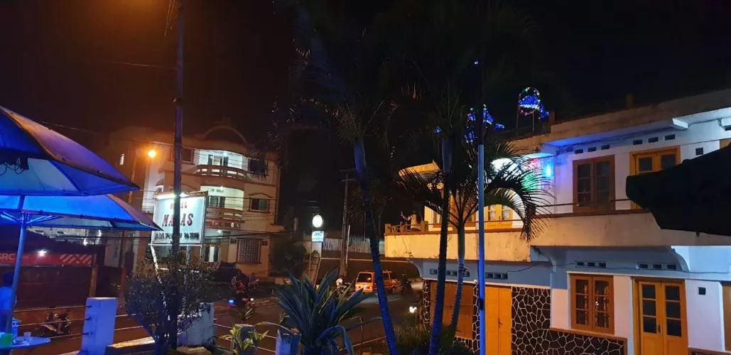 Hero Slide