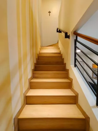 Hero Slide
