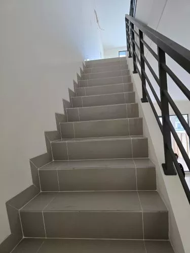 Hero Slide