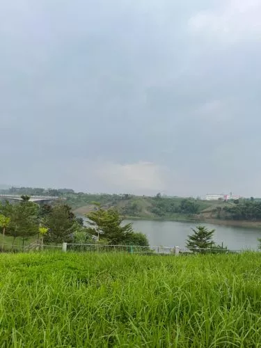 Hero Slide