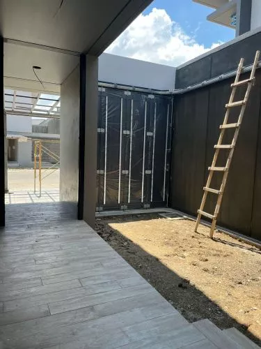 Hero Slide