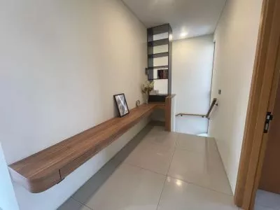 Hero Slide