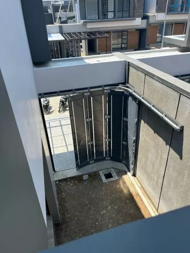 Hero Slide