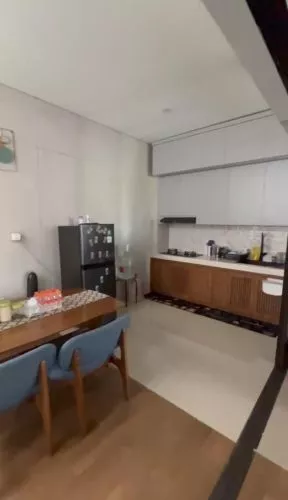 Hero Slide
