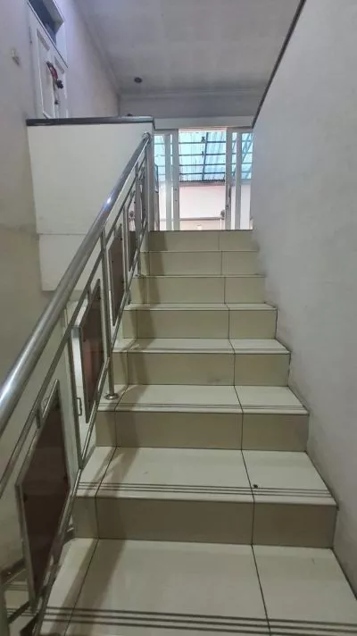 Hero Slide