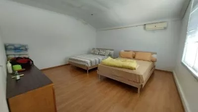 Hero Slide