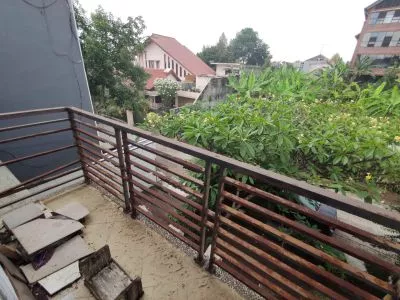Hero Slide