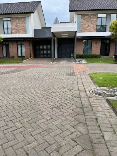 Hero Slide