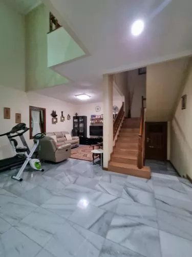 Hero Slide