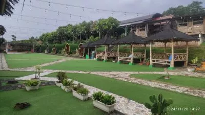 Hero Slide