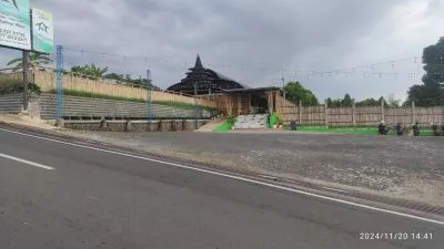Hero Slide
