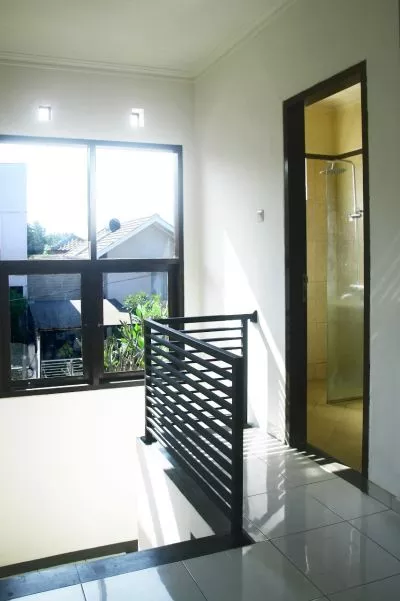 Hero Slide