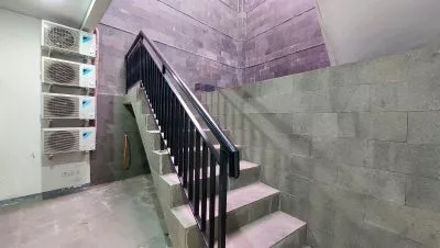 Hero Slide