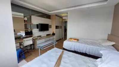 Hero Slide