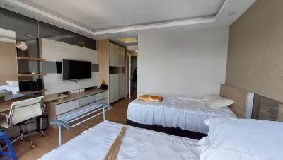 Hero Slide