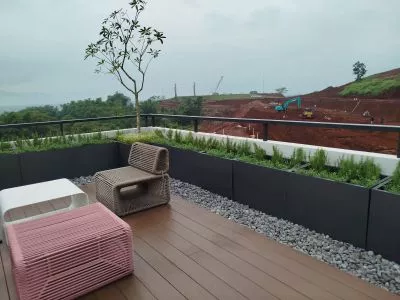 Hero Slide