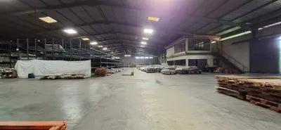Gudang Soekarno Hatta Dekat Gedebage Akses Container 40 FT Gudang Soekarno Hatta Dekat Gedebage Akses Container 40 FT
