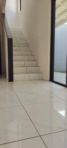 Hero Slide