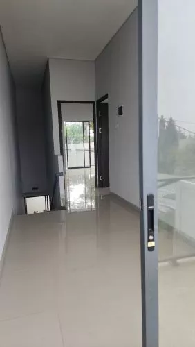 Hero Slide