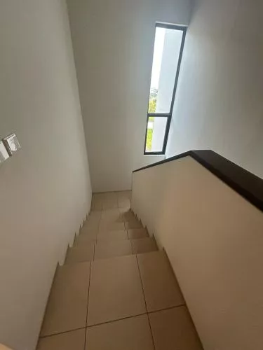 Hero Slide