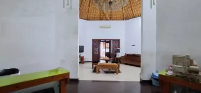Hero Slide
