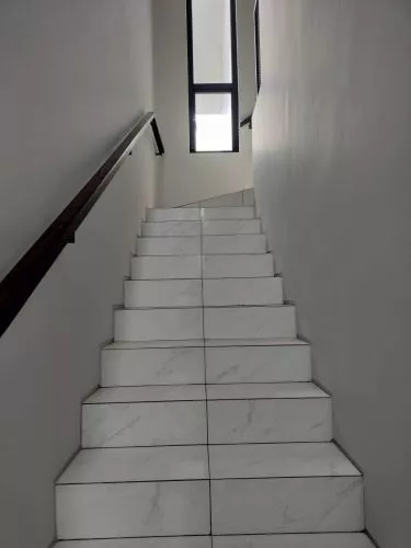 Hero Slide
