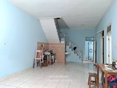 Hero Slide