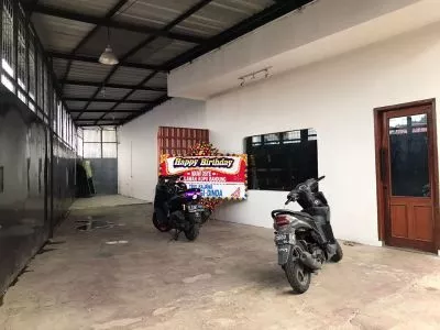 Hero Slide