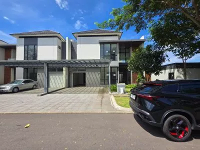 Rumah 2 Lantai di Cluster Emily Summarecon Tepat Sebelah Club House Rumah 2 Lantai di Cluster Emily Summarecon Tepat Sebelah Club House