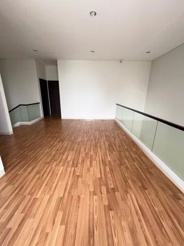 Hero Slide