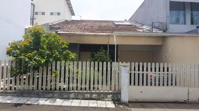 Disewakan Rumah spilt level komplek Budisari setiabudi Disewakan Rumah spilt level komplek Budisari setiabudi