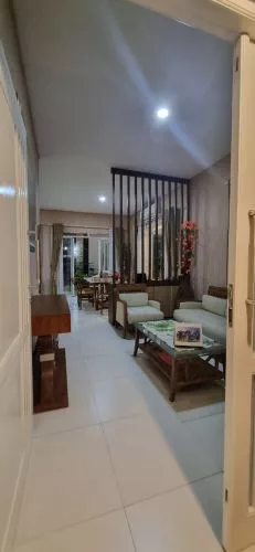 Hero Slide