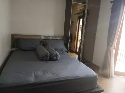 Hero Slide