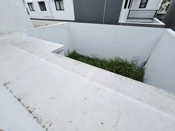 Hero Slide