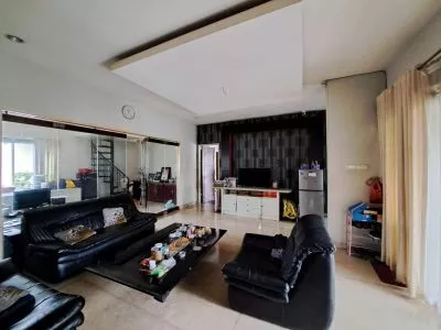 Hero Slide