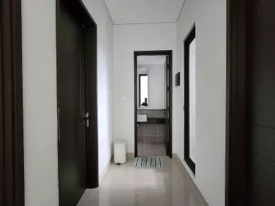 Hero Slide