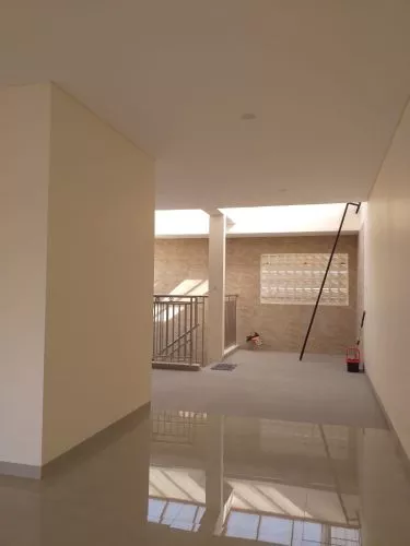 Hero Slide