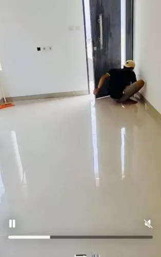 Hero Slide