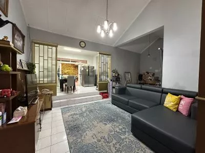 Dijual Rumah 1 Lantai di Kopo Permai