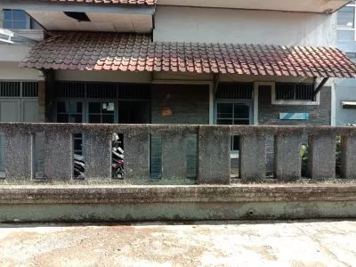 Rumah 2 Lantai Siap Huni di Komplek Angkasa Mekar Cibaduyut Rumah 2 Lantai Siap Huni di Komplek Angkasa Mekar Cibaduyut