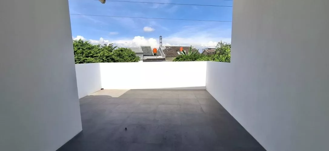 Hero Slide