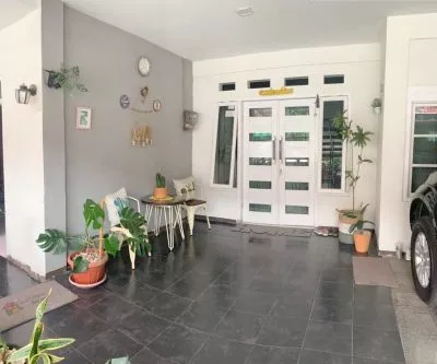 Buah Batu Margacinta Rumah lama jual cepat Buah Batu Margacinta Rumah lama jual cepat