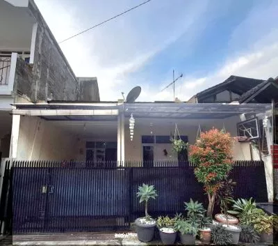 Antapani Kidul rumah lama dijual cepat