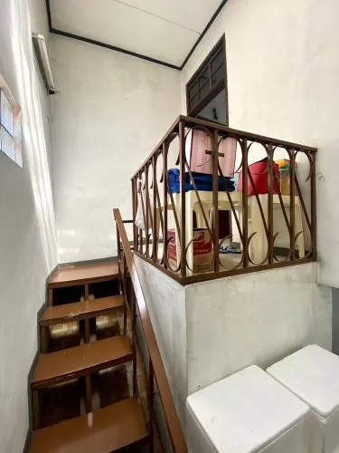 Hero Slide