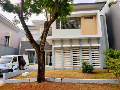 Rumah Vassa Lake 2 Lantai Dekat Rumah Sakit di Lippo Cikarang Rumah Vassa Lake 2 Lantai Dekat Rumah Sakit di Lippo Cikarang