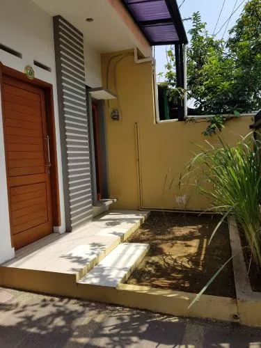Rumah nyaman dan resik di Tki 3