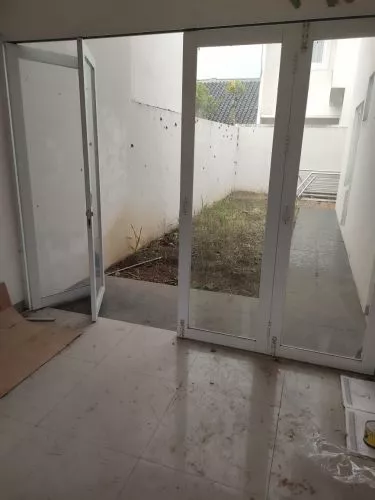 Hero Slide